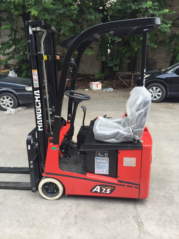 杭州叉車 | 電動叉車你也敢超負荷工作？危害很大！