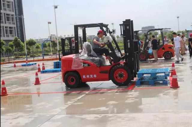 杭叉 | 叉車的總體組成結構，你知道多少？